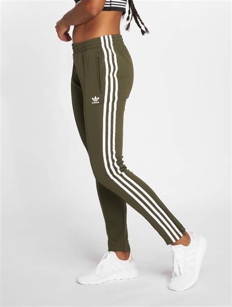 grüne adidas jogginghose frauen|grüne Hosen für Damen .